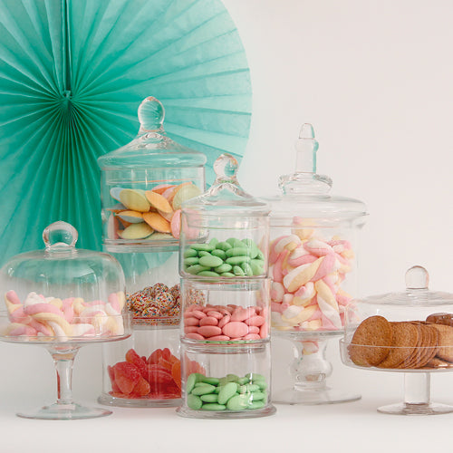 Tarros de plástico para candy bar. tarros para chuches y dulces  Mesas  dulces cumpleaños, Ideas mesas de dulces, Fiesta de chucherías