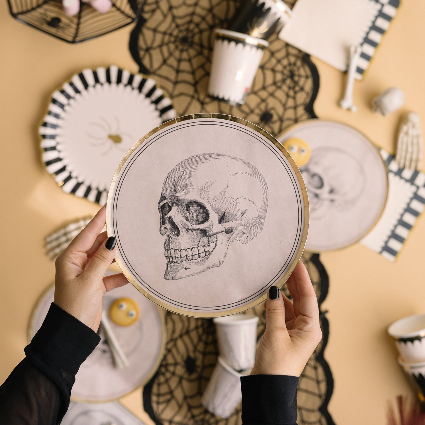 Plato calavera vintage borde dorado / 8 uds.