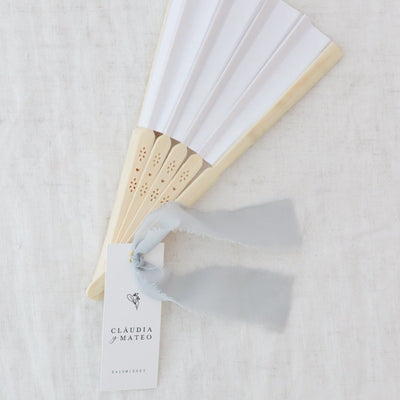 Personalized paper and bamboo fan / 12 units.