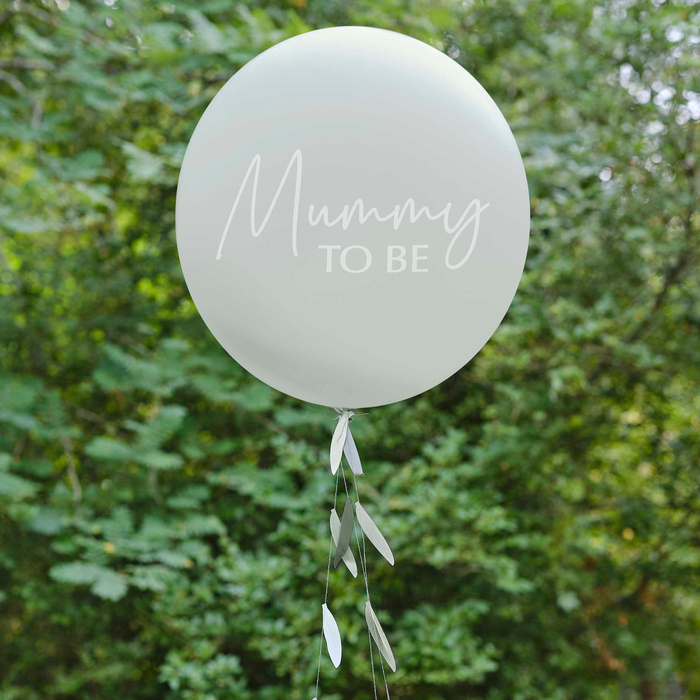 XL balloon "Mummy To be" with garland
