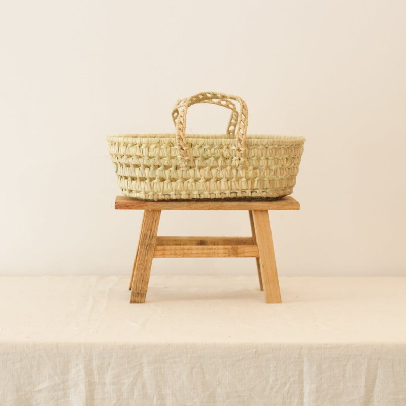 Bolsa tote de ráfia natural tecida à mão