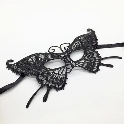 Black butterfly lace mask