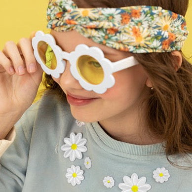spring daisy glasses